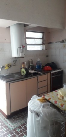 OPORTUNIDAD. PH DE 3 AMBIENTES EN VENTA CON GARAJE Y PATIO. 