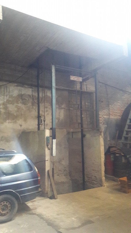 PINEIRO, AVELLANEDA. GALPON EN VENTA DE 424 M2 APROX . CON TRIFASICA.