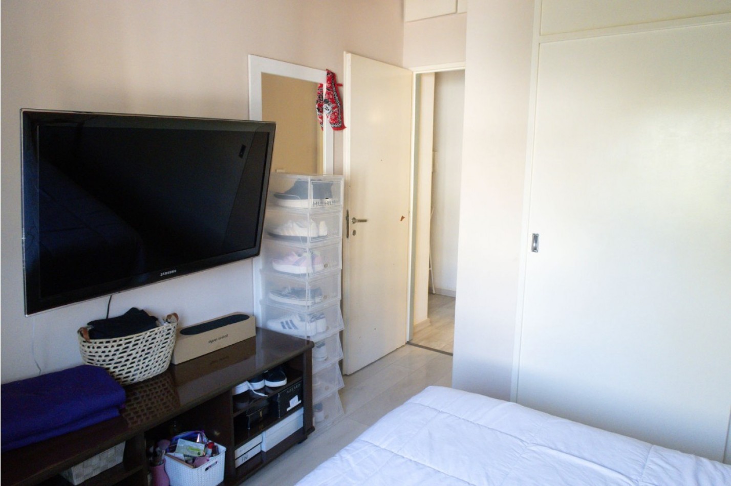 Piso de 4 ambientes con cochera cubierta y 2 Bauleras