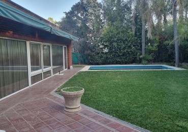 Hermosa casa tipo chalet en Barrio Cerrado - Escobar