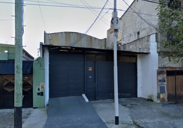 ALQUILER DE GALPON EN PLANTA BAJA, DE 320 M2 CUBIERTOS APROX. CON ENERGIA TRIFASICA.